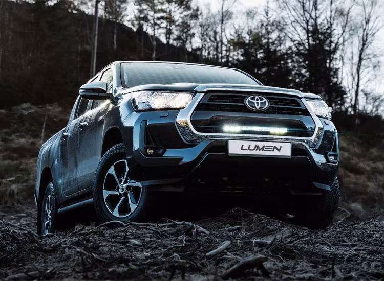 Lumen grillkit Performance CS20 Toyota Hilux SR 2021+