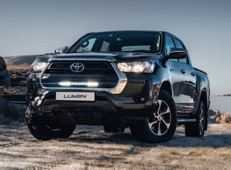 Lumen grillkit Performance CS20 Toyota Hilux SR 2021+