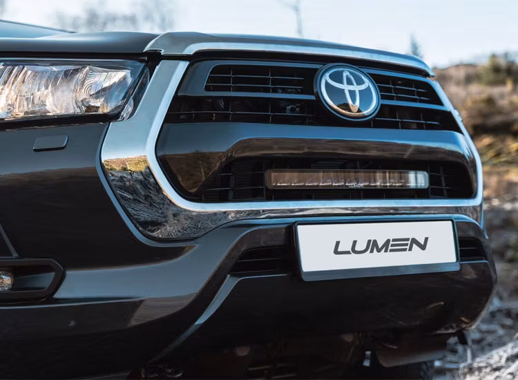 Lumen grillkit Performance CS20 Toyota Hilux SR 2021+