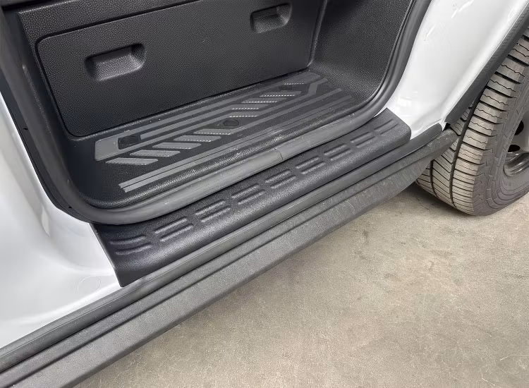 Instegsskydd Ford Transit 2018+