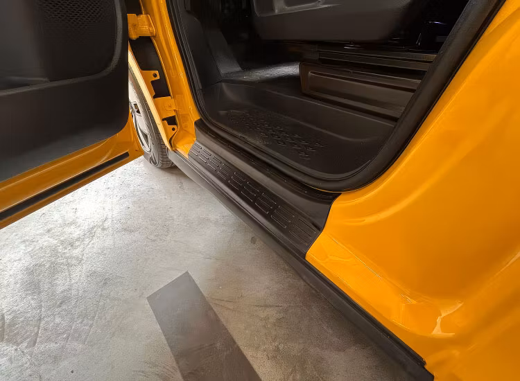 Instegsskydd VW ID.BUZZ 2022+