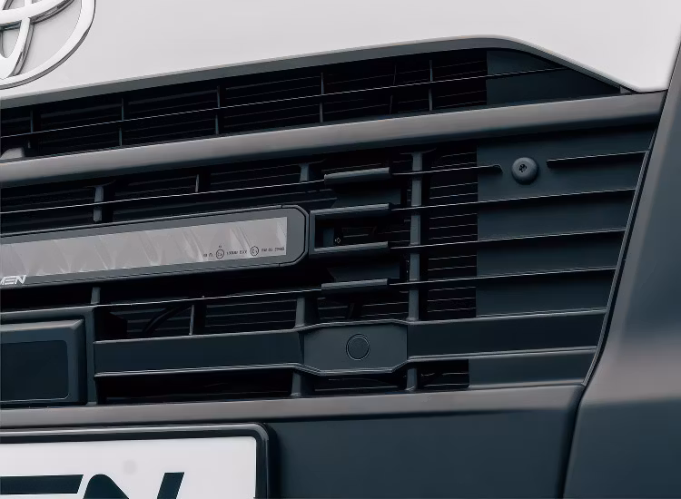 Lumen grillkit Performance CS20 Toyota Pro Ace Max 2024+