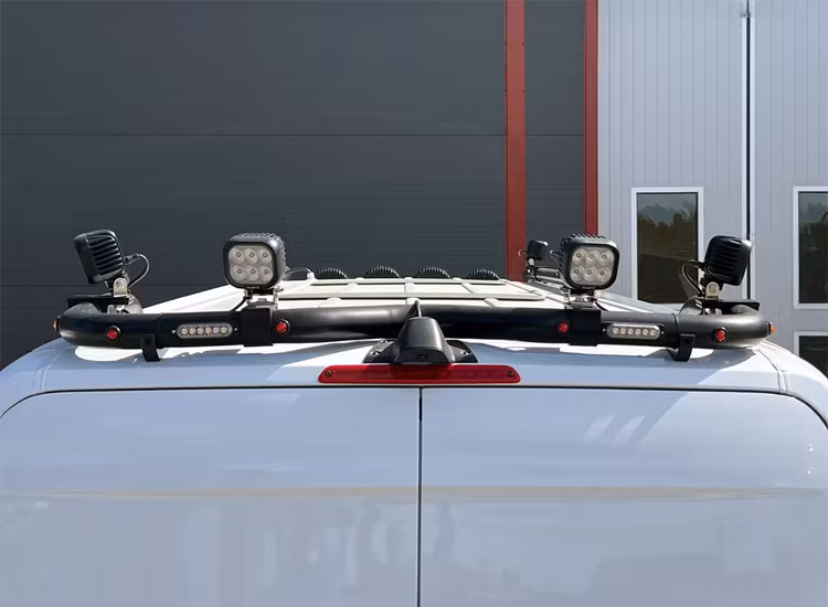 T-RACK bakre takbåge Mercedes Sprinter H2 18+ med takmonterad kamera