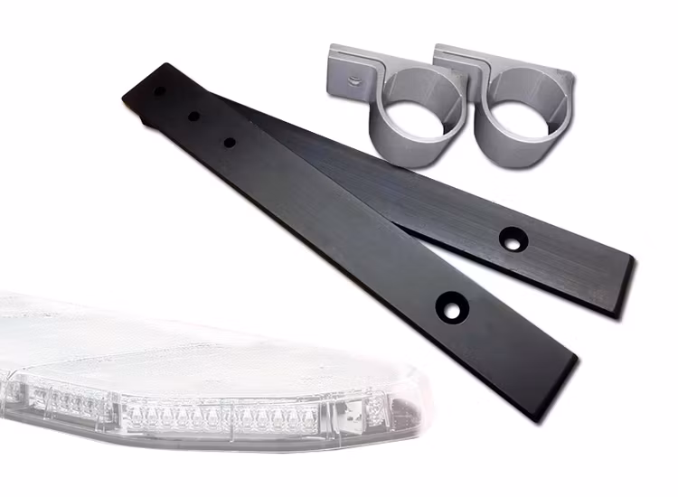 Fäste för blixtljusramp - på Qpax takbåge