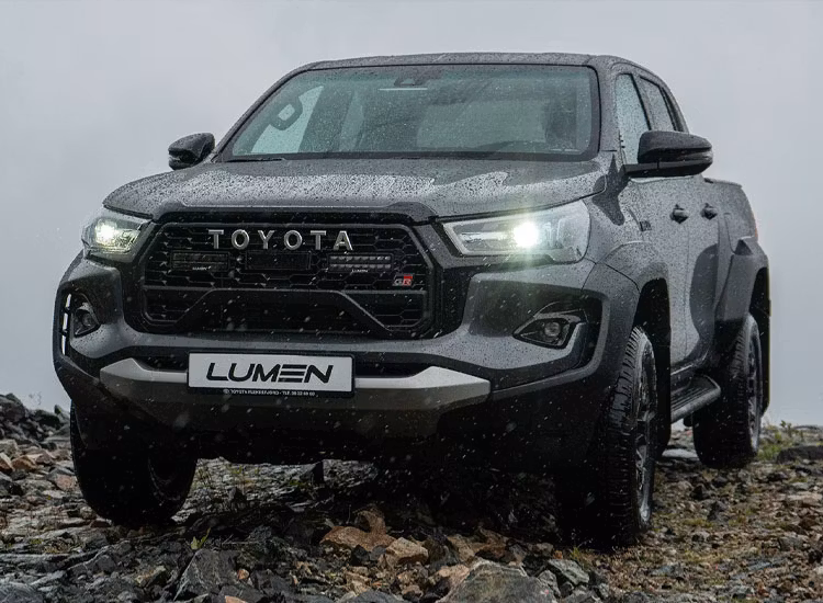 Lumen grillkit Helios SQ16 Toyota Hilux GR2 Sport 2025+