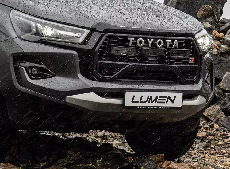 Lumen grillkit Helios SQ16 Toyota Hilux GR2 Sport 2025+
