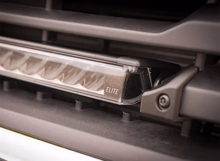 Extraljuskit Lazer Ford Transit Courier 2023+