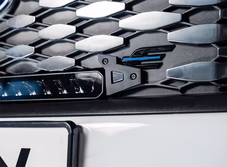 Lumen grillkit CS20 Slim Ford E-Transit Courier 2024+