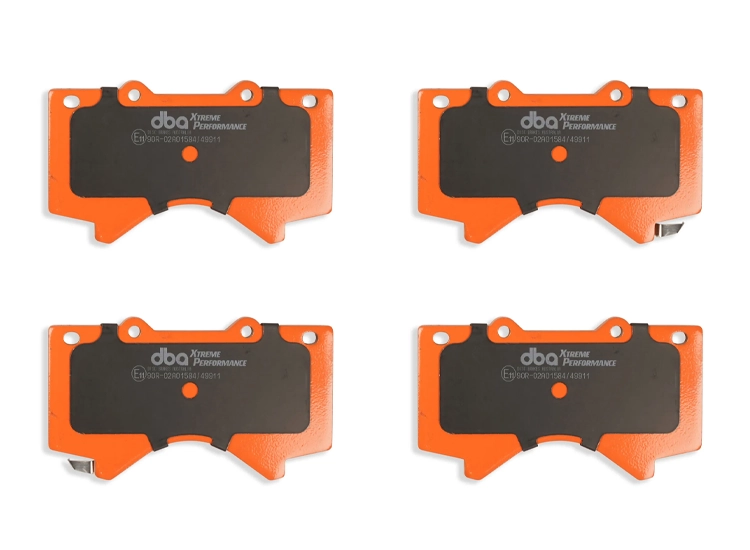 DBA Xtreme Performance bromsbelägg fram Land Cruiser 200