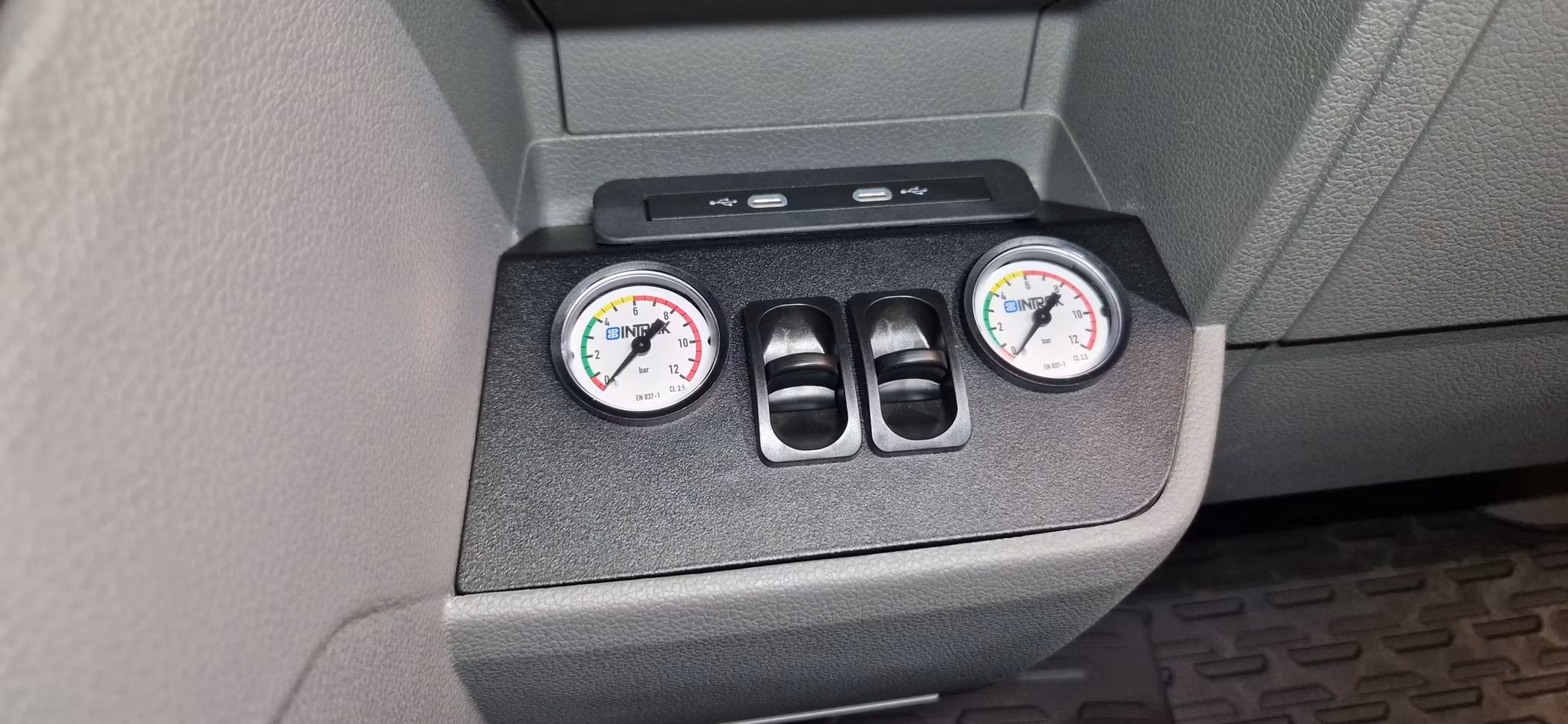 Intrak Luftfjädring Inkl. Kompressor VW Crafter / MAN TGE 2017+