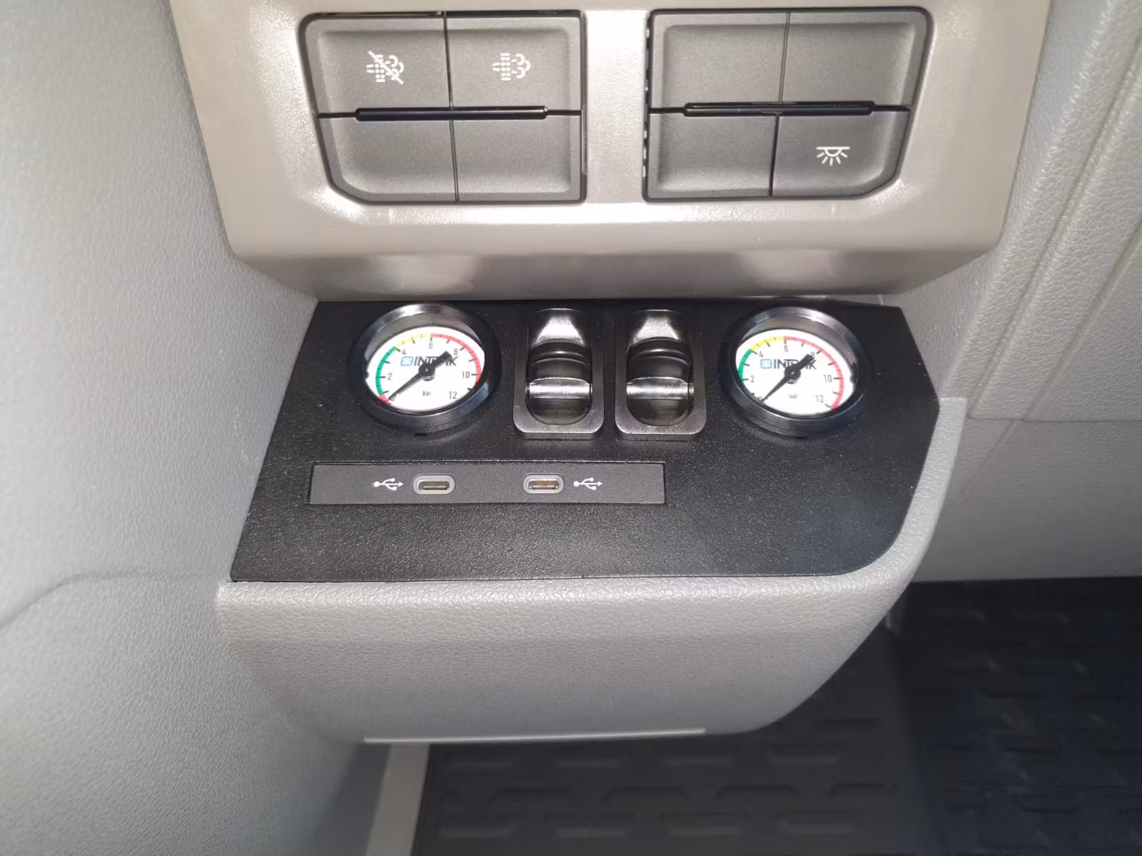 Intrak Luftfjädring Inkl. Kompressor VW Crafter / MAN TGE 2017+