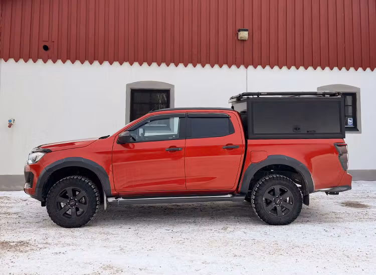 Pedders höjningssats HD 300kg+ 40mm Isuzu D-Max 2020+ Efter höjningen