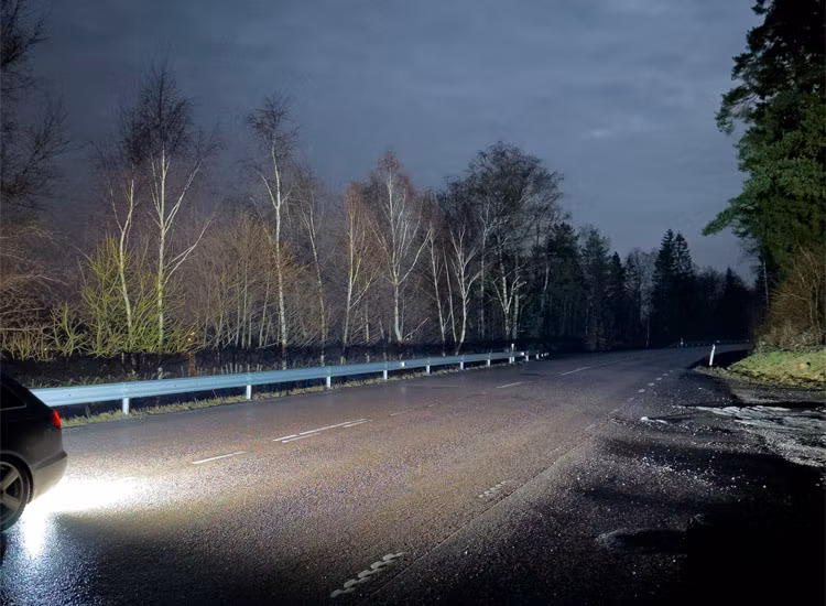 Supervision Edge backljuspaket 32W med backljuskablage