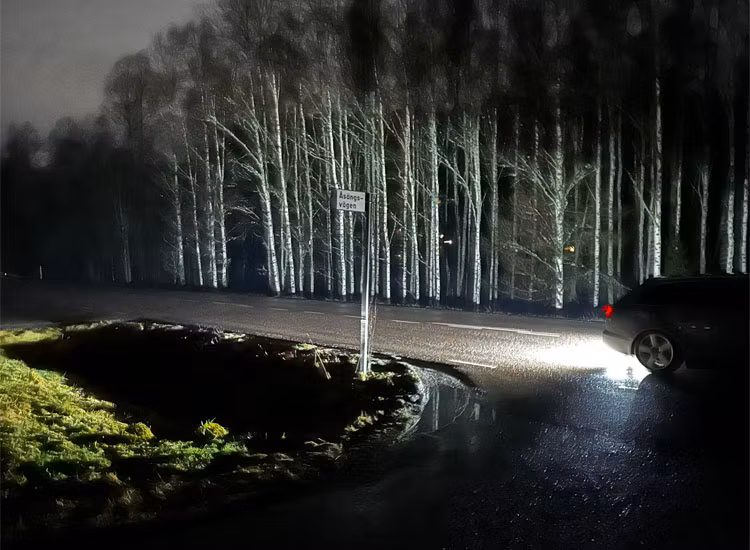 Supervision Edge backljuspaket 32W med backljuskablage