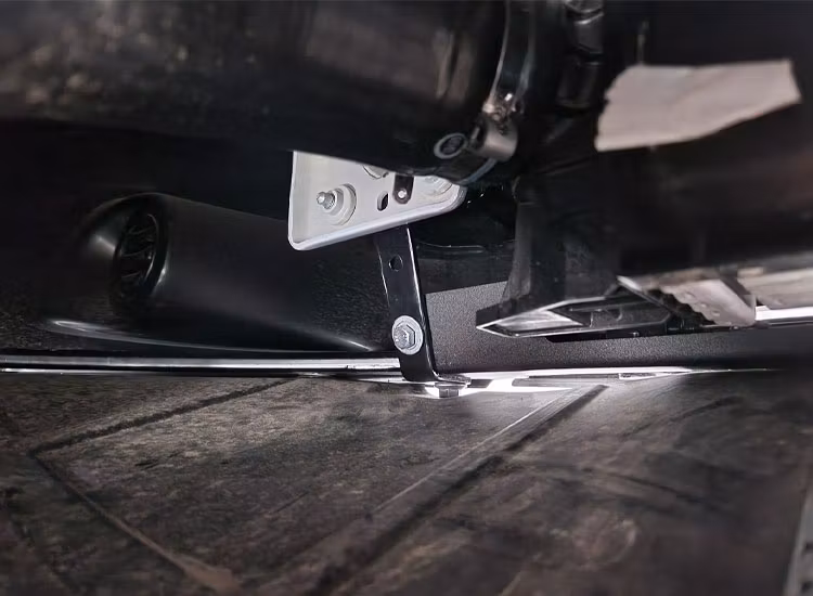 Hasplåt motor / växellåda / kylare 2,5mm aluminium Fiat Ducato 2016+
