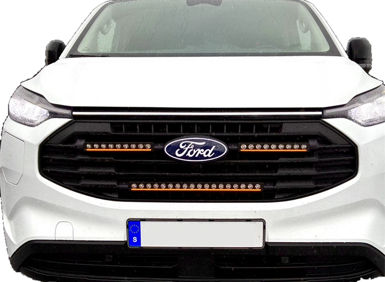 Extraljuskit NEAT Quick Mount Triple Ford Transit Custom 2024+ – monterat på bilen