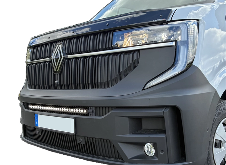 Extraljuskit NEAT Quick Mount Renault Master 2025+ – monterat på bilen