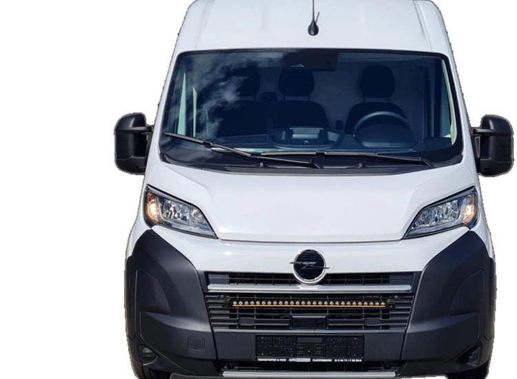 Extraljuskit NEAT Smart Mount Opel Movano 2025+ – monterat på bilen