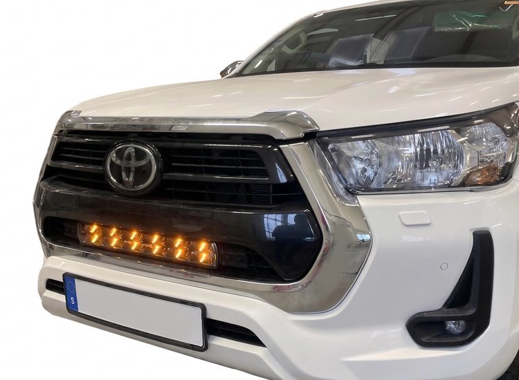 Extraljuskit NEAT SC Dual 600 Toyota Hilux Hero 2021-2025