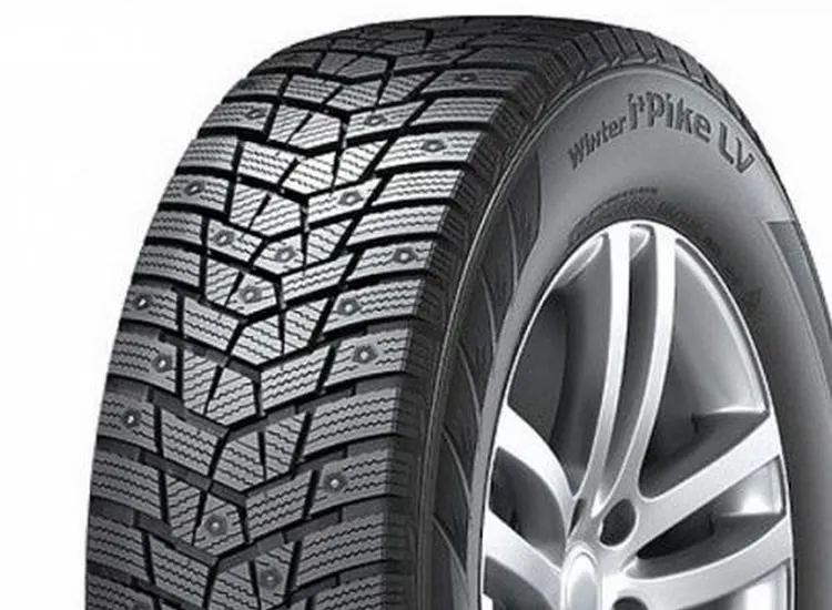Hankook Winter i*Pike LV RW15 225/75R16C 121R - Dubbdäck