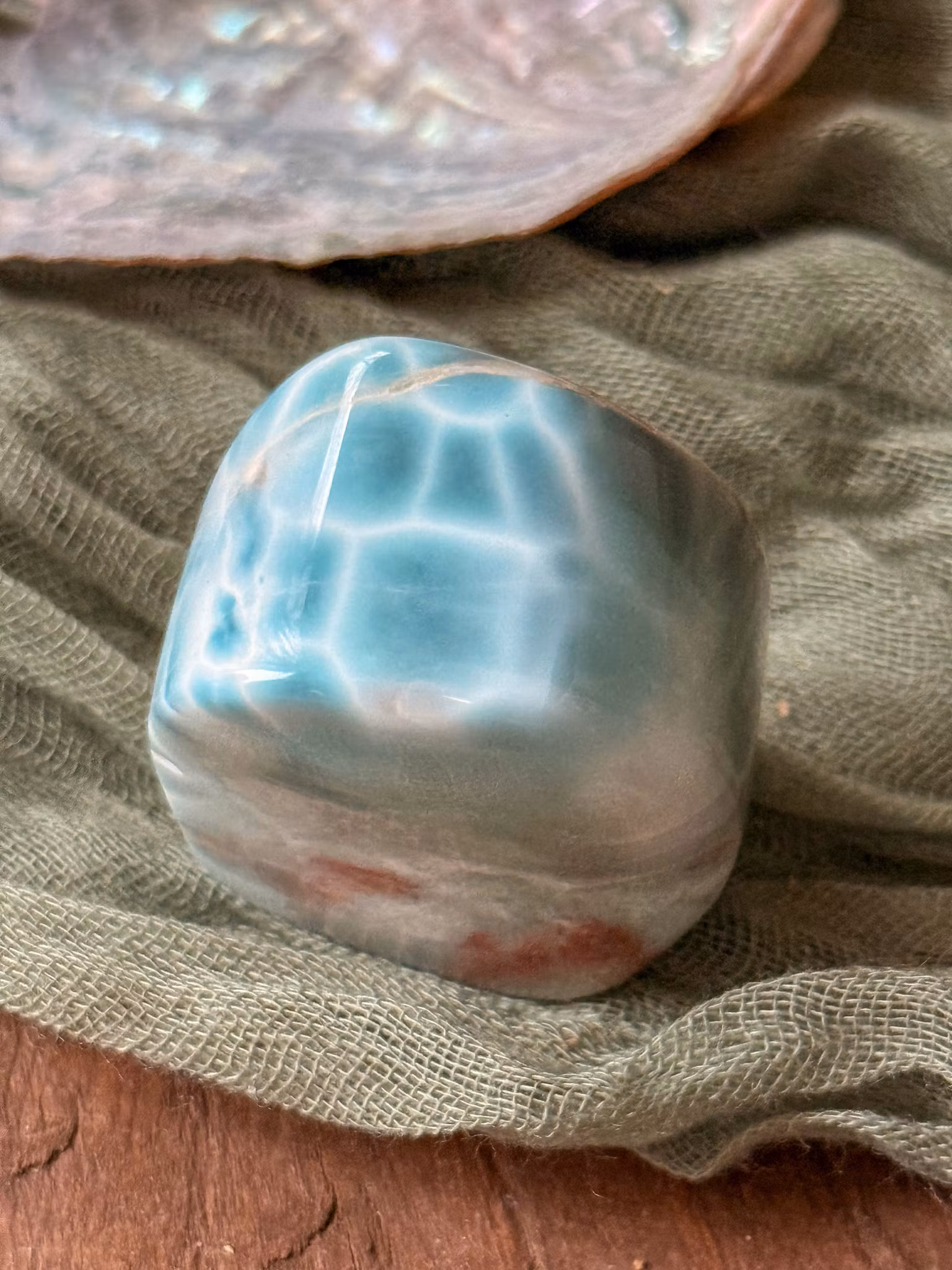 Larimar med kopparoxid – Fraktal AAA-friform (52g, unik)