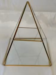 Pyramid i glas (2 våningar)