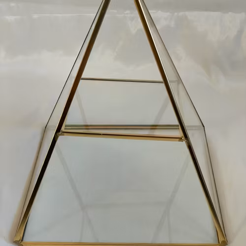 Pyramid i glas (2 våningar)