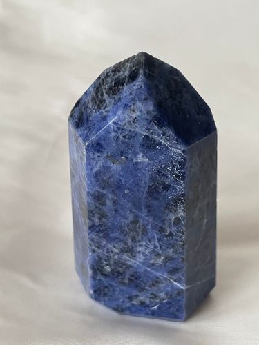 Torn i Sodalit (nr2) 6,5cm hög (83g)