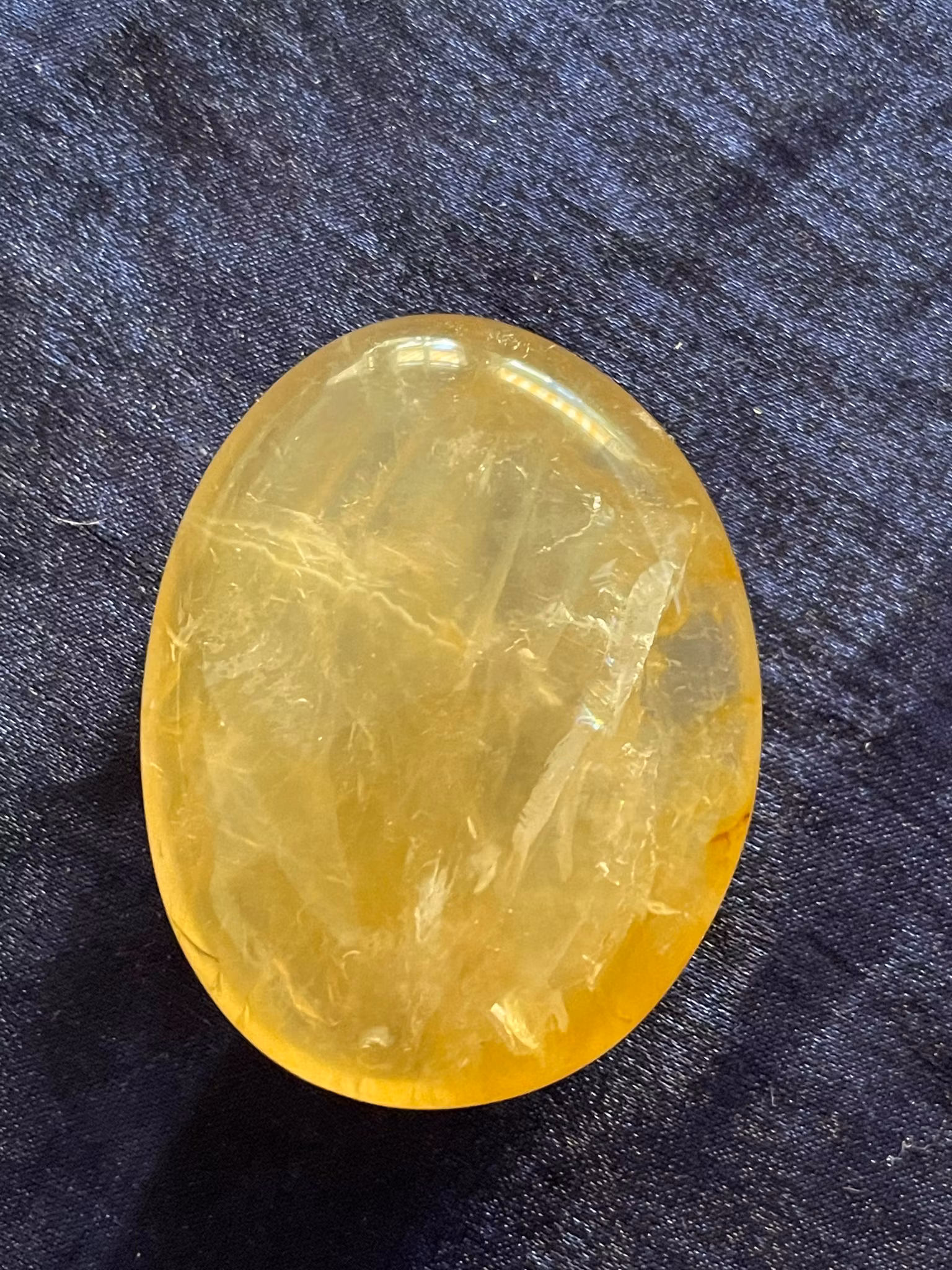 På bilden visas en fantastiskt vacker Goldenhealer i Palmstone
