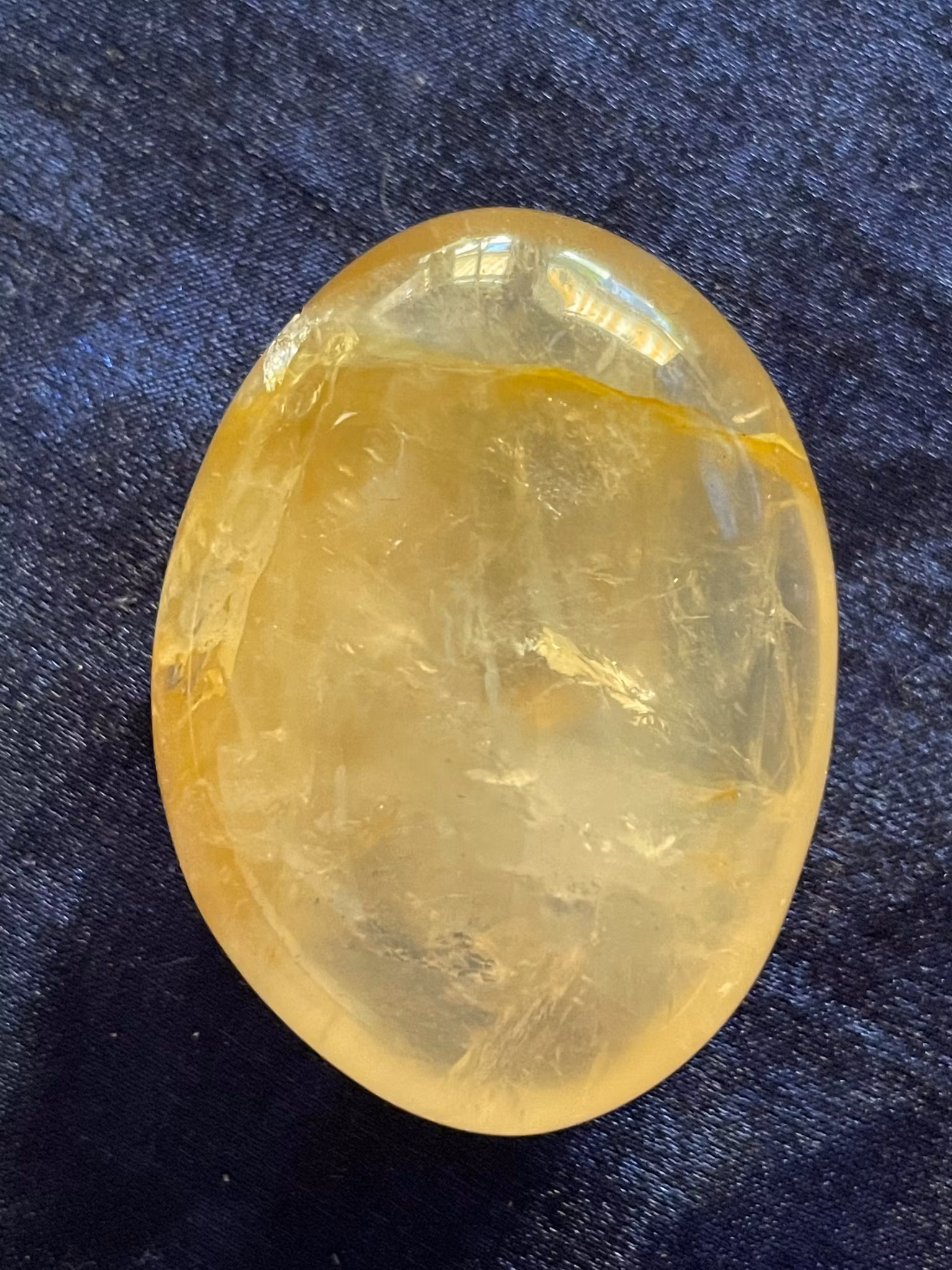 På bilden visas en fantastiskt vacker Goldenhealer i Palmstone