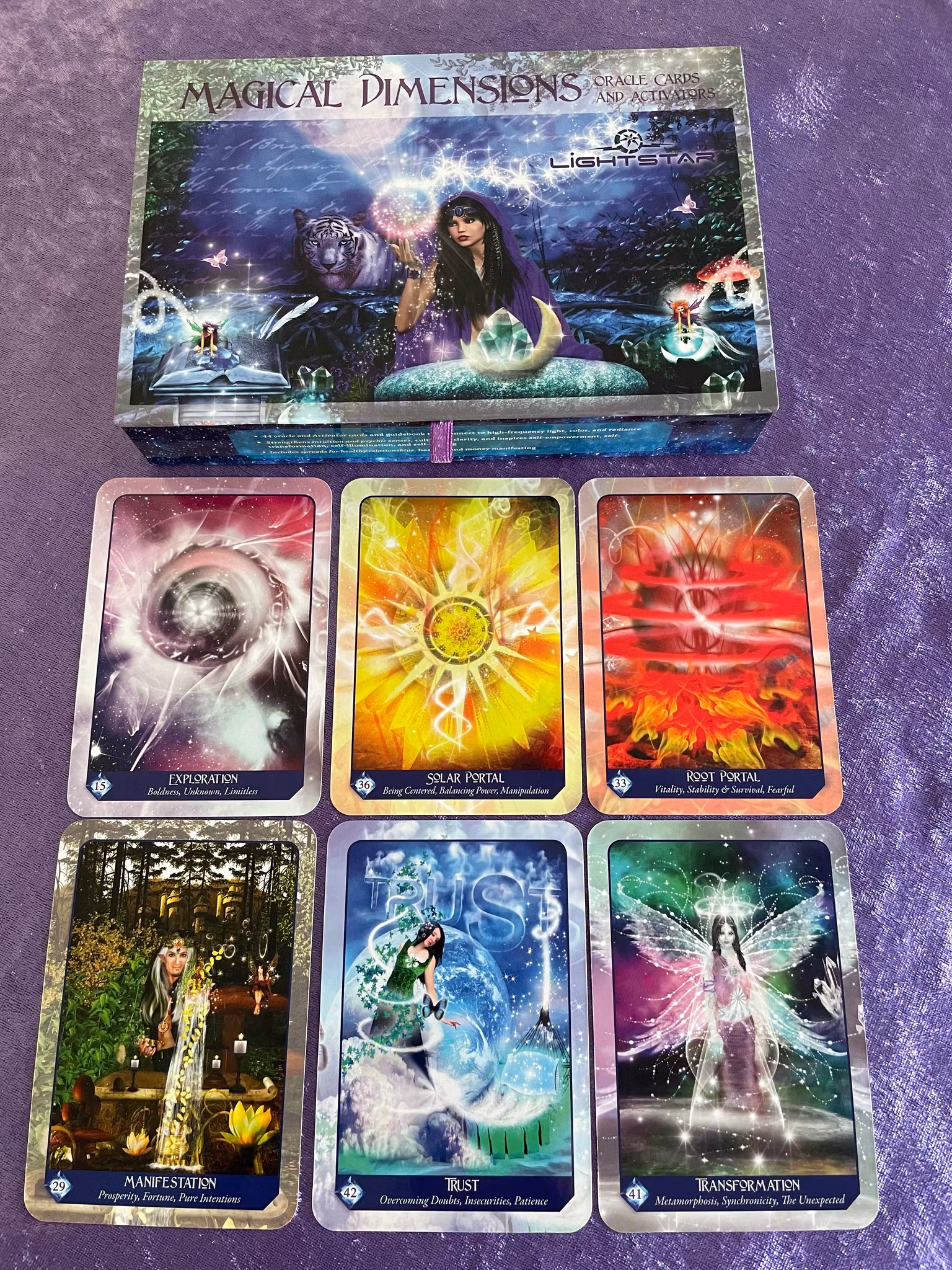 Magical Dimension Oracle Cards and Activators (engelsk)