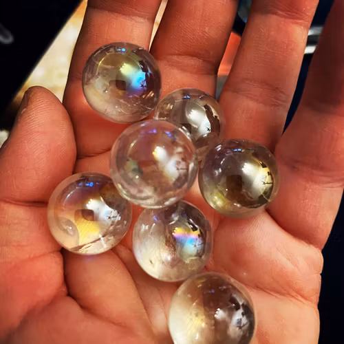 Miniklot i Angel Aura