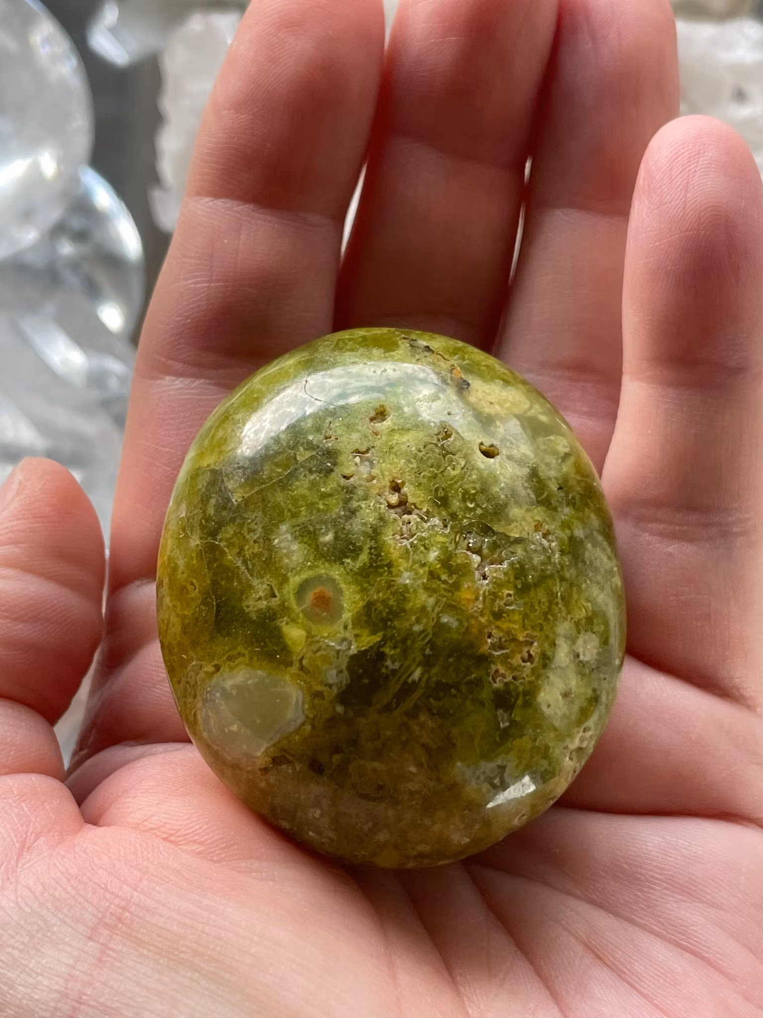 Grön Opal Palmstone (1)