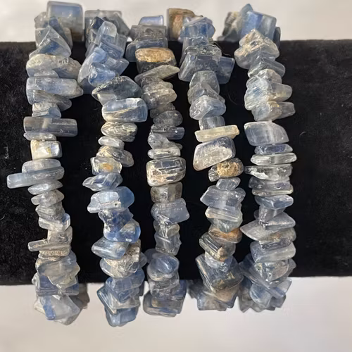 Armband med Blå Kyanitchips