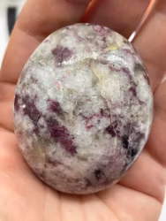 Rosa Turmalin (lite större) palmstone