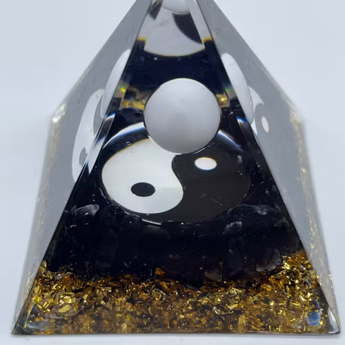 Orgonitpyramid (2)