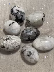 Månsten vit cuddlestone