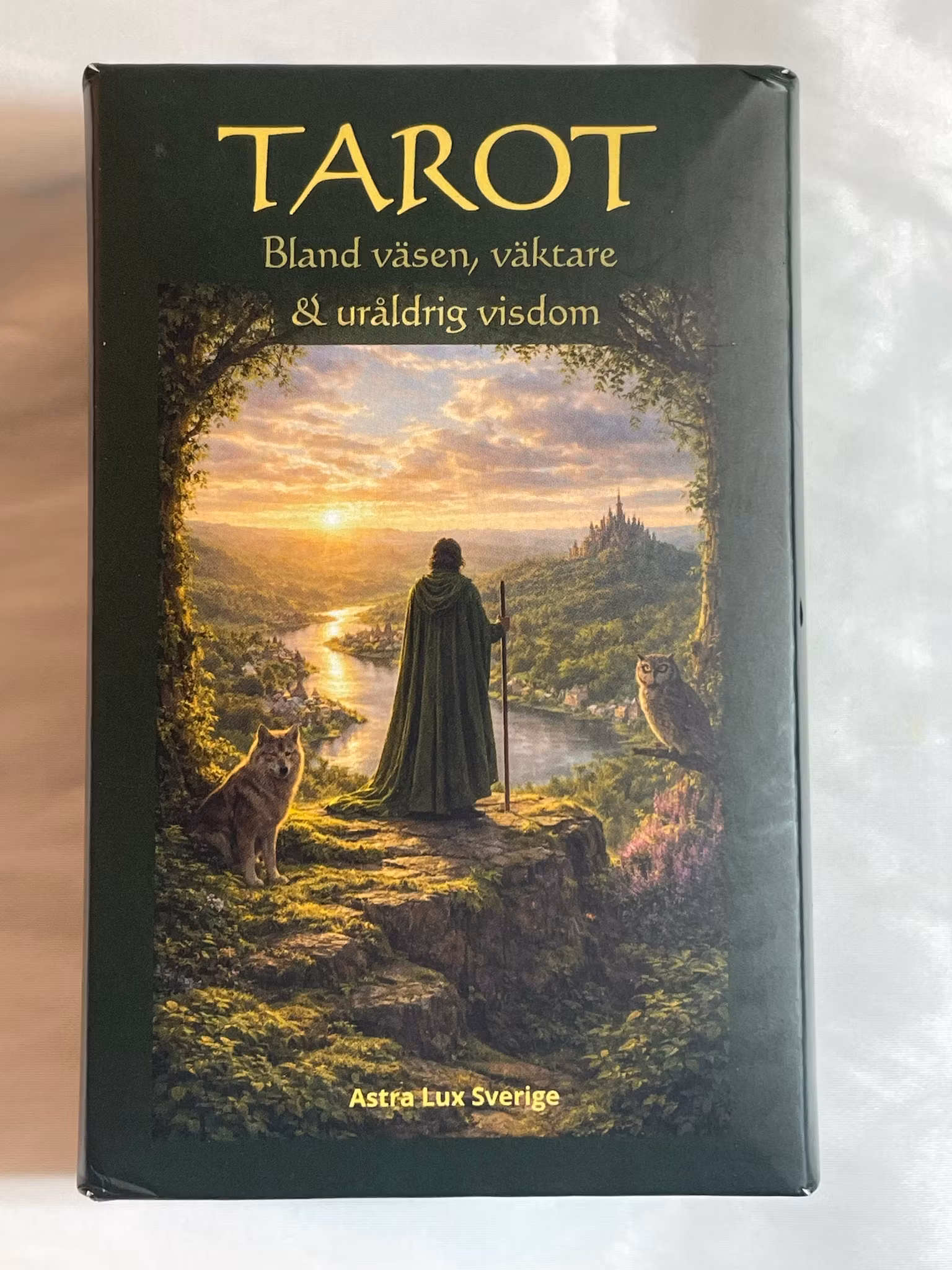 Tarot, bland väsen, väktare & uråldrig visdom