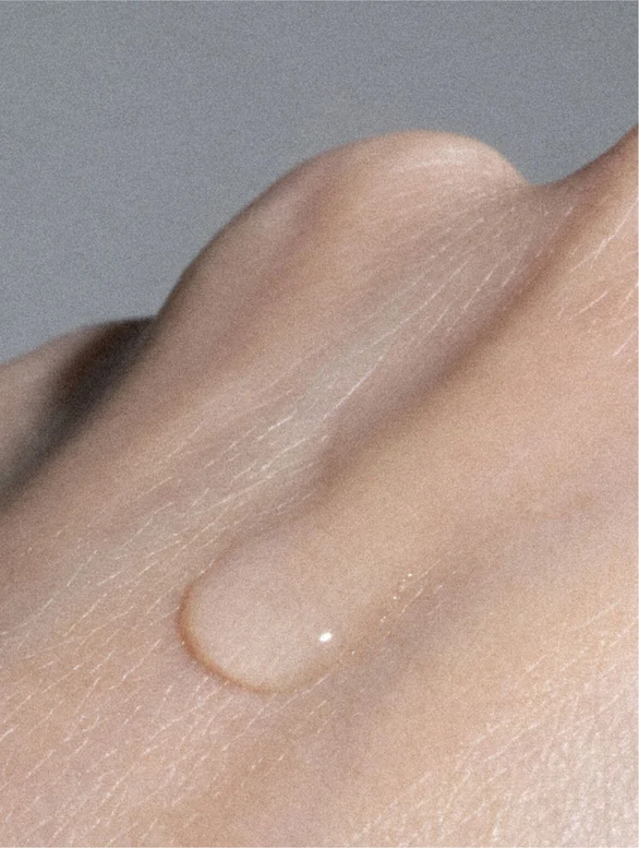 Micellar Cleansing Water with Aloe Vera, Hyaluronic Acid & Camomile