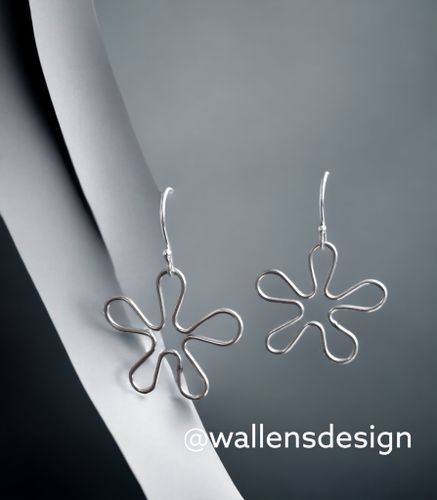 Modesty örhängen,  blomma i äkta silver (slim)