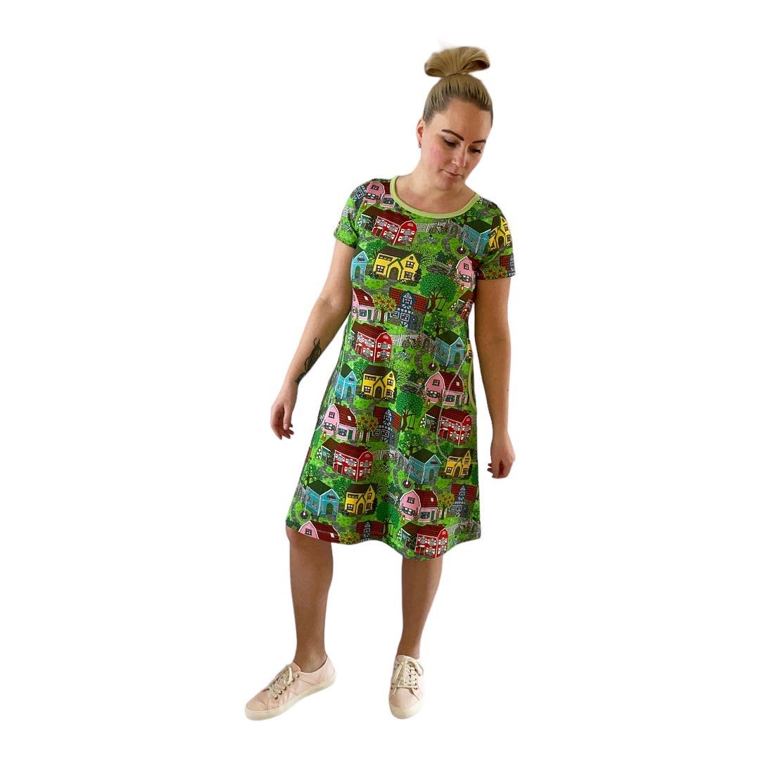 Alma Klänning Solbacken stl 38