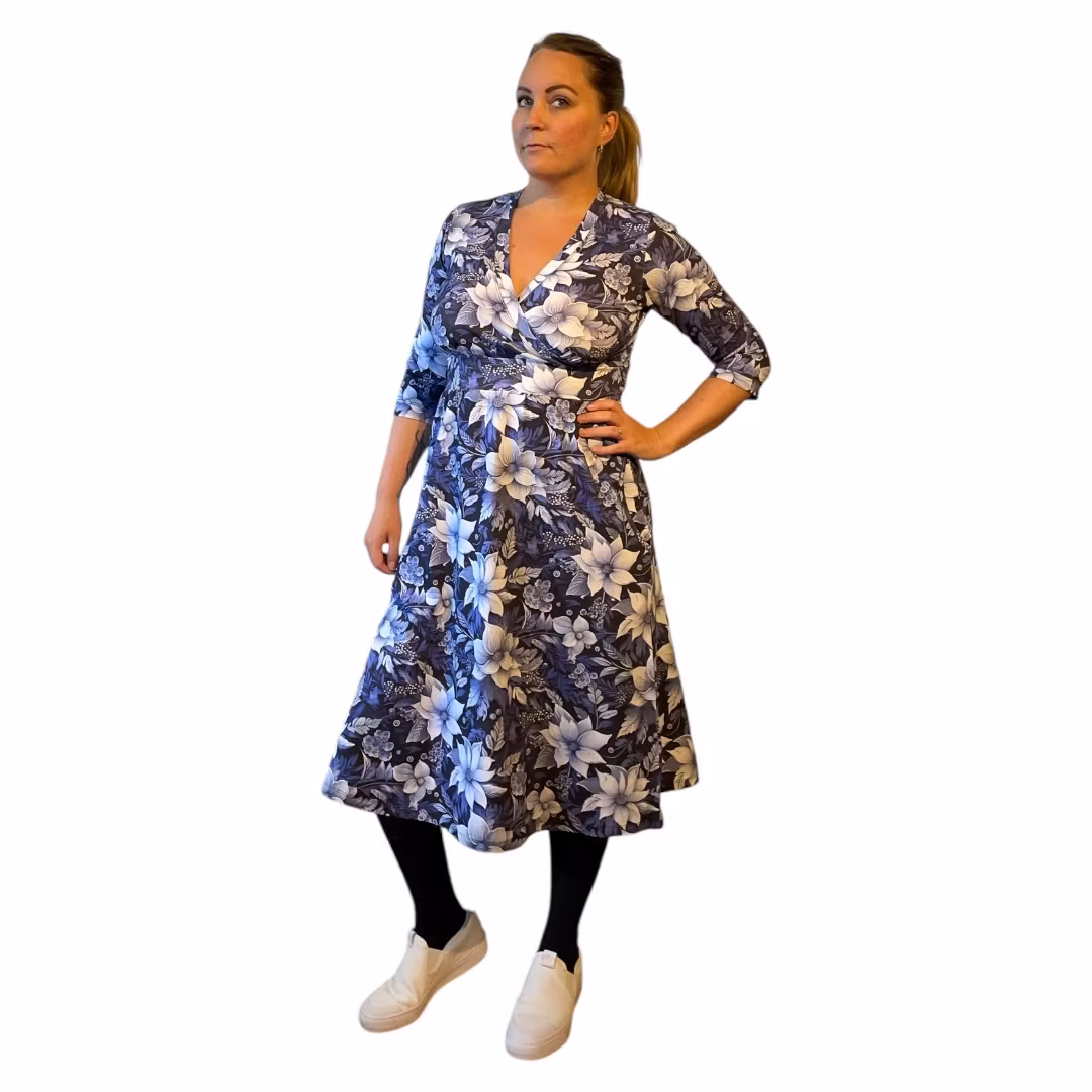 Siri Klänning - Blooming Crystal