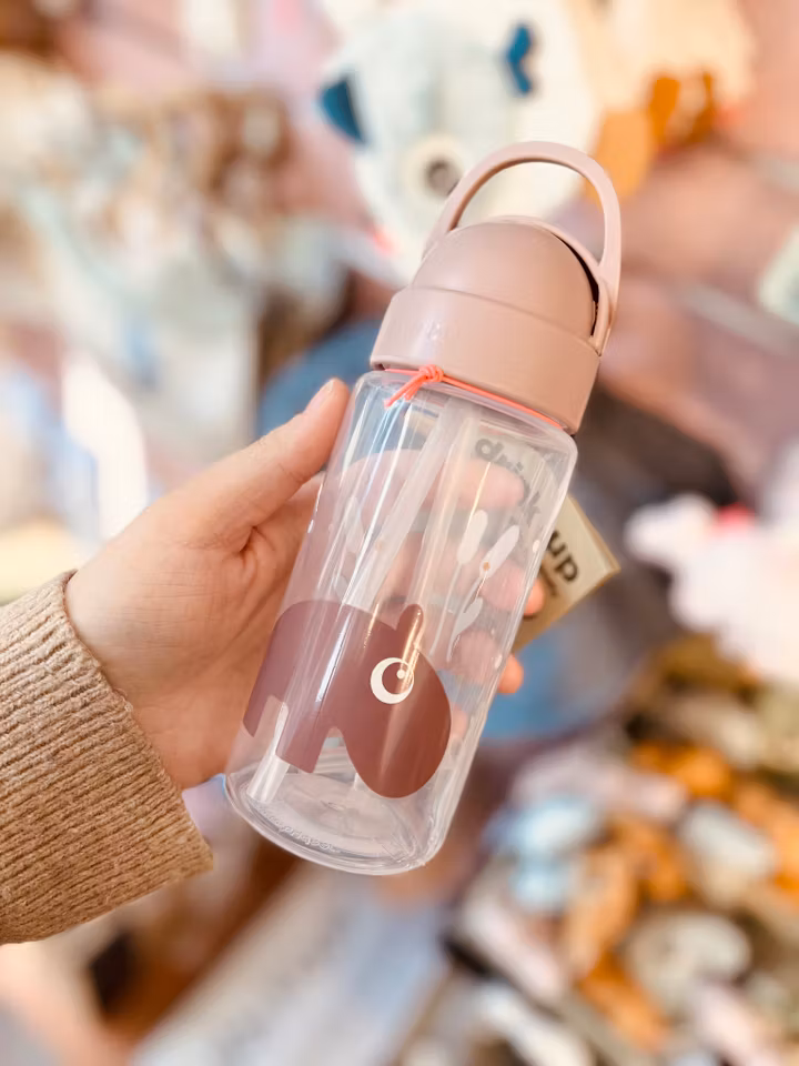 Done by deer Straw bottle Powder. 12m +