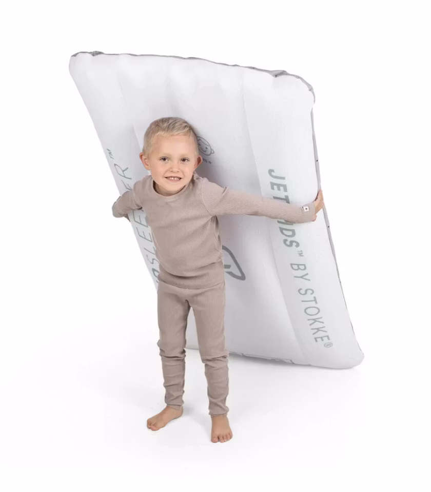 CloudSleeper™ JetKids™ by Stokke® Oppblåsbar reiseseng