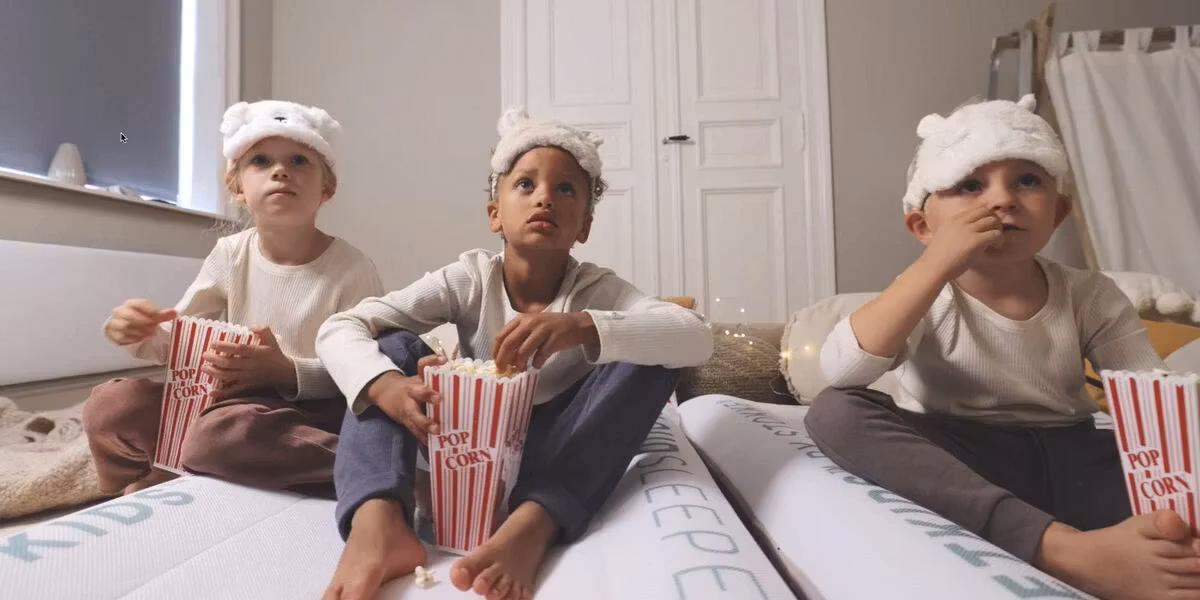 CloudSleeper™ JetKids™ by Stokke® Oppblåsbar reiseseng