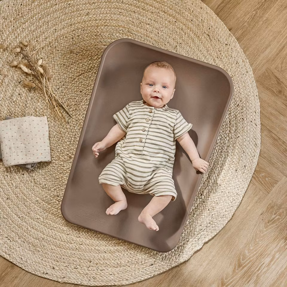 LEANDER MATTY™ CHANGING MAT, MOCCA