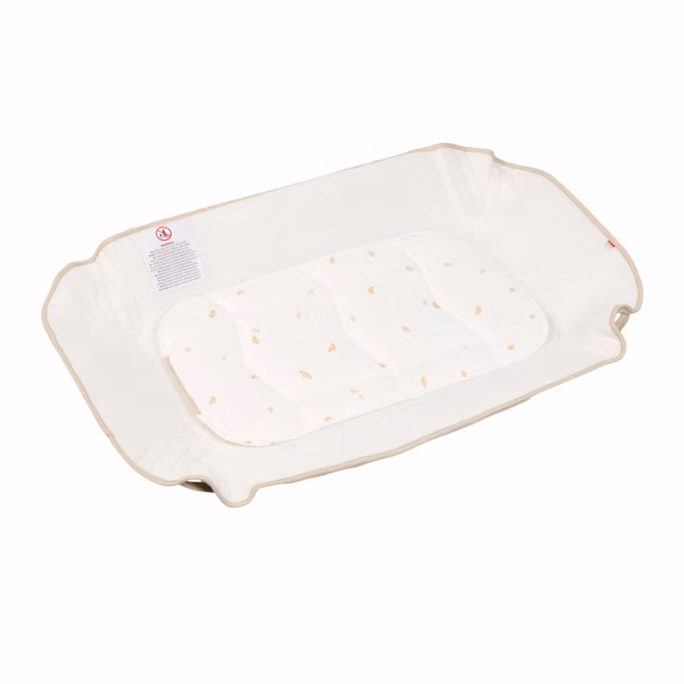 CARRY ME - Pustende og myk bærebag Svart