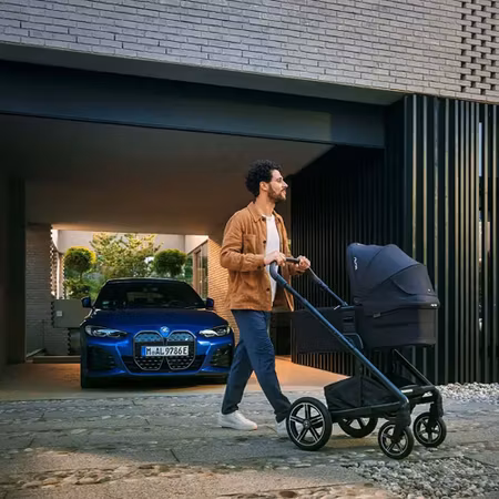 NUNA mixx™ next bmw collection. Komplett med liggedel og sittedel.
