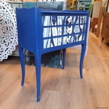 Blå Byrå med tapet