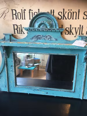 Spegelhylla med Mosaik